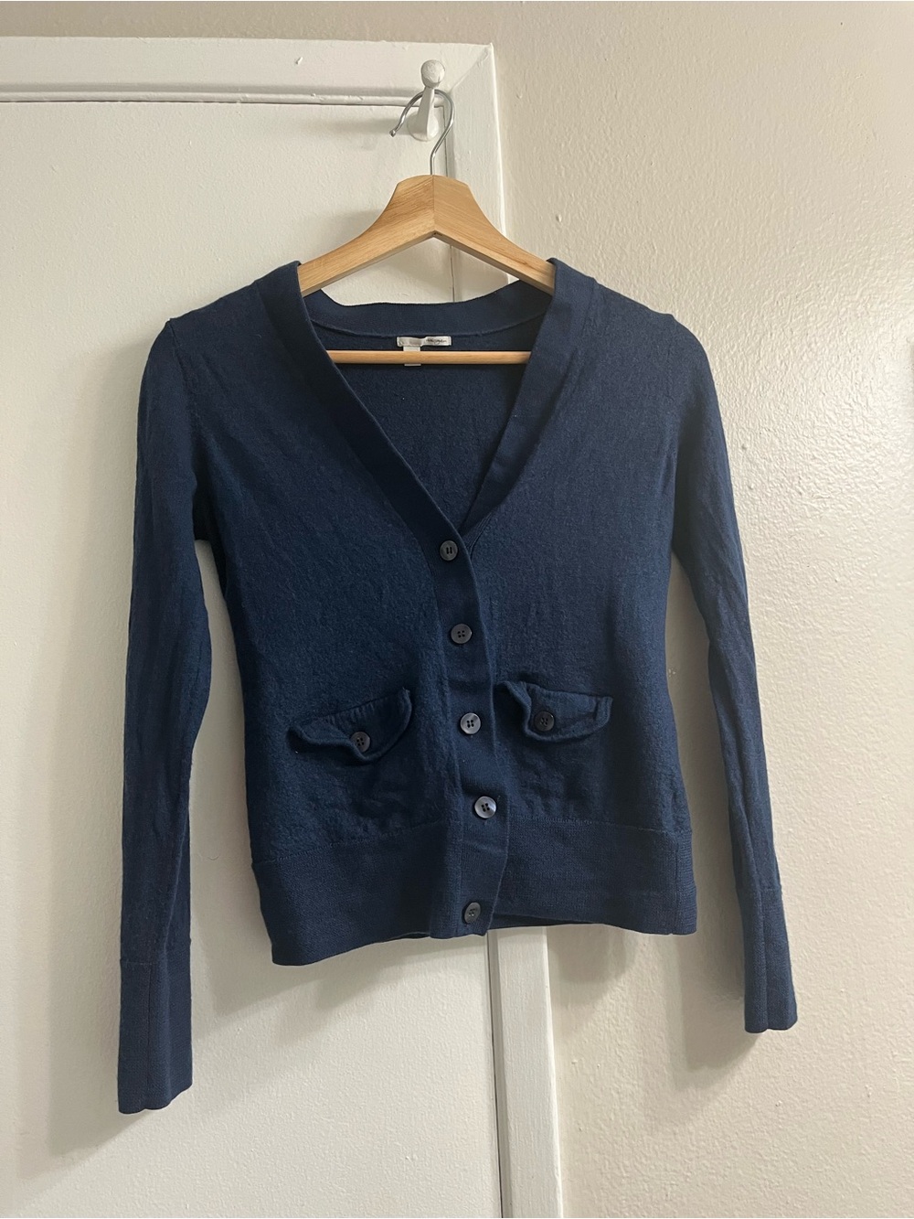 100% merino wool Halogen Navy V-Neck Button Cardigan